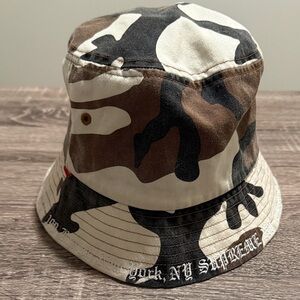 Supreme  Camo Bucket Hat - Black, Brown, Cream